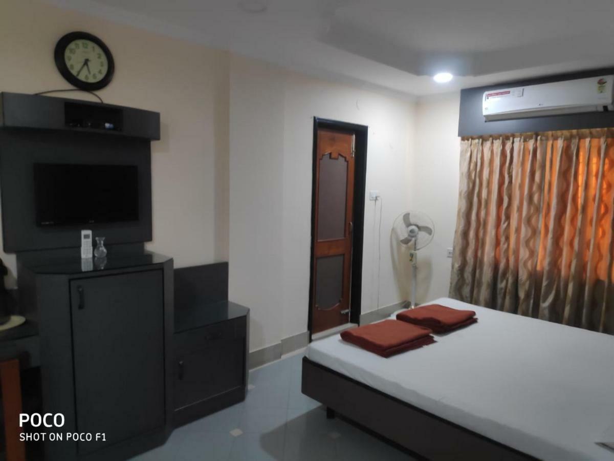 Saraswati Retreat Hotel Bhubaneswar Ngoại thất bức ảnh